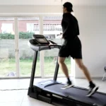 spring i upp till 22 km:h med titan life nero t73 löpband