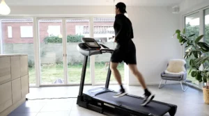 spring i upp till 22 km:h med titan life nero t73 löpband