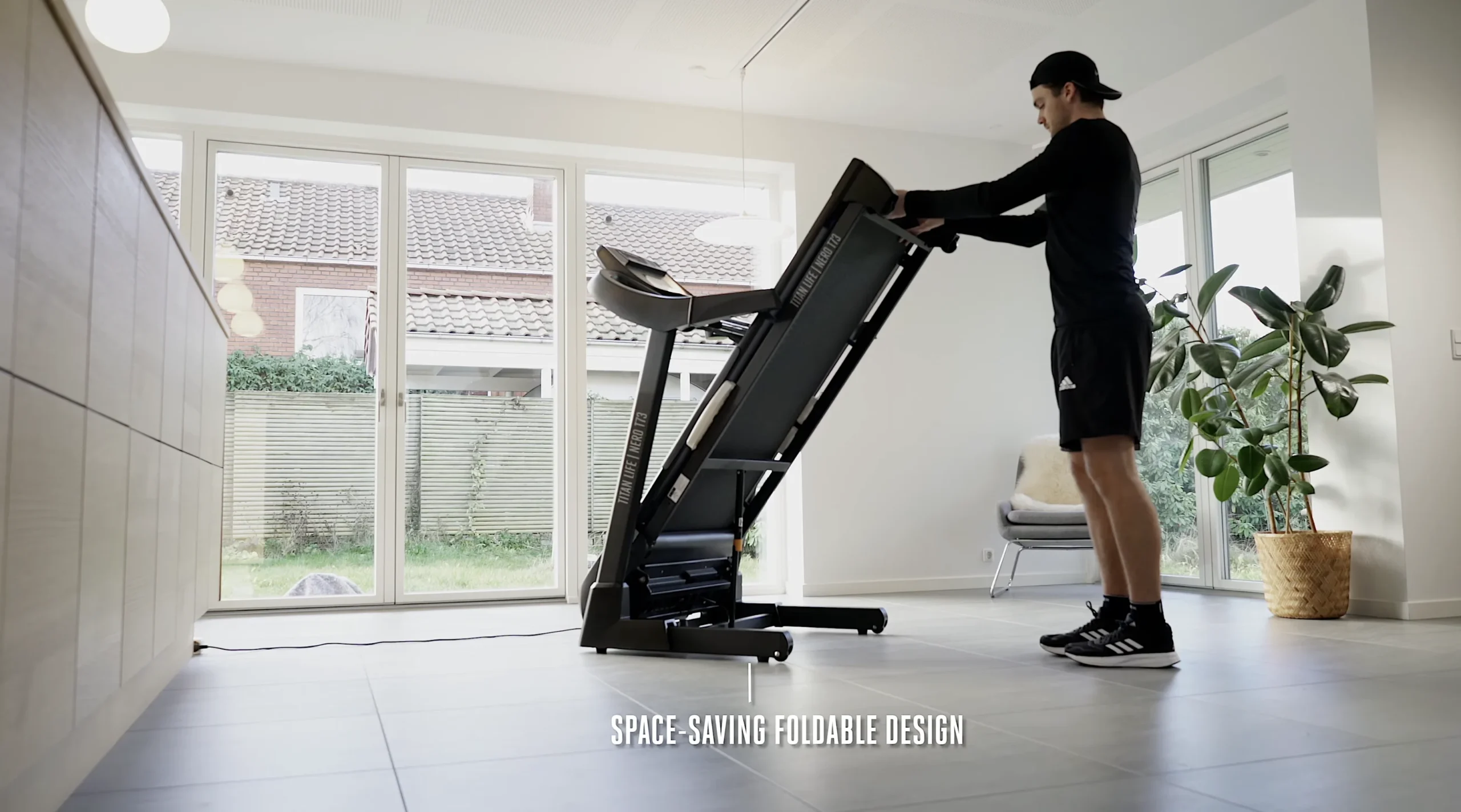 titan life nero t73 ar enkel att falla upp och tar mindre plats da scaled titan life nero t73 är enkel att fälla upp och tar mindre plats då