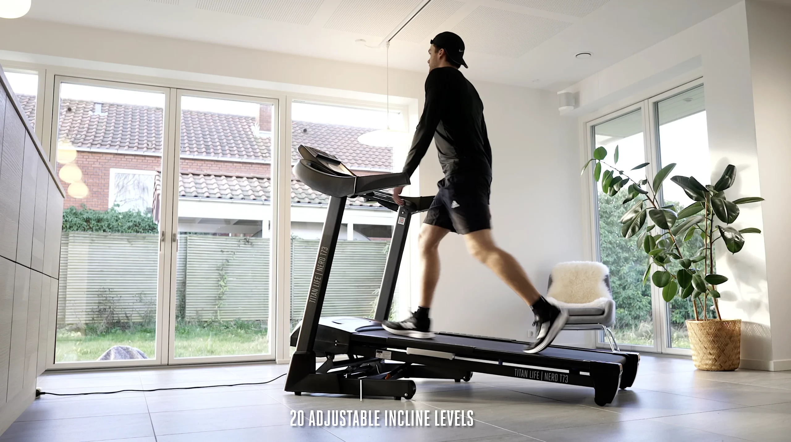 titan life nero t73 har 20 olika lutningsnivaer scaled titan life nero t73 har 20 olika lutningsnivåer