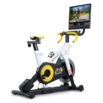 NordicTrack Tour de France spinningcykel 24" HD-skärm