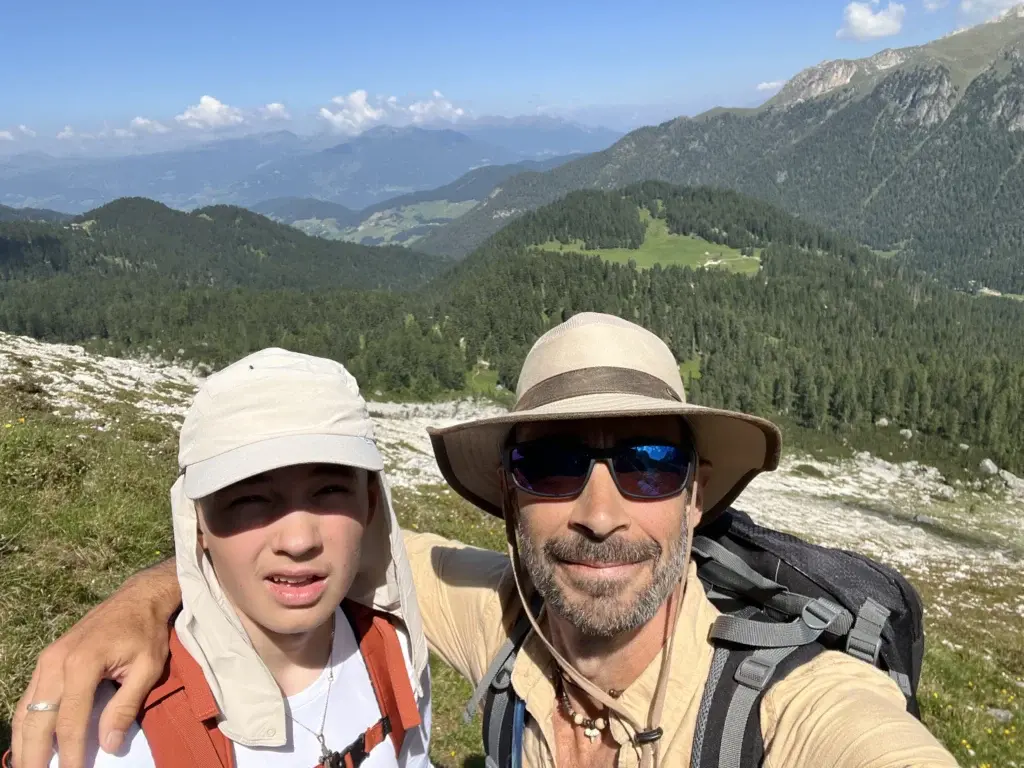 Hike i Dolomiterna 2025 miguel och noah